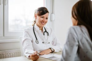 Открийте защо Турция е топ дестинация за зъбни импланти, козметика и естетични операции – пълен гид за българите
