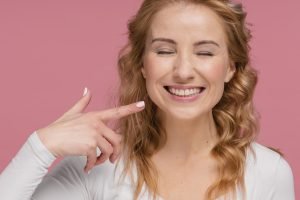 Възможно ли е да получите чисто нова усмивка само за 6 дни? (Процес стъпка по стъпка)